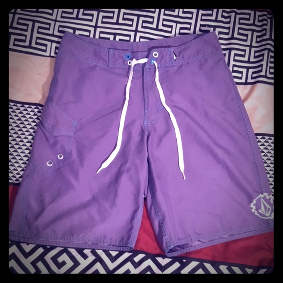 3/15$ Volcom medium shorts - Picture 1 of 1
